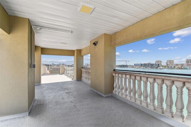 Building Photo - 200 Skiff Point