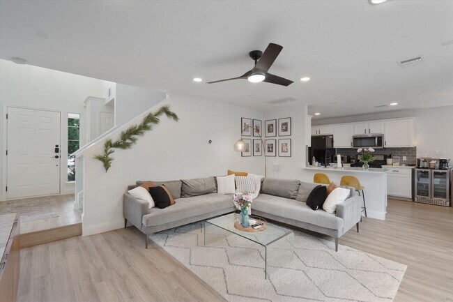 Building Photo - 15129 Donna Jane Loop