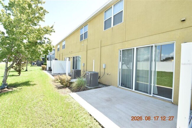 Building Photo - 7031 Woodchase Glen Dr