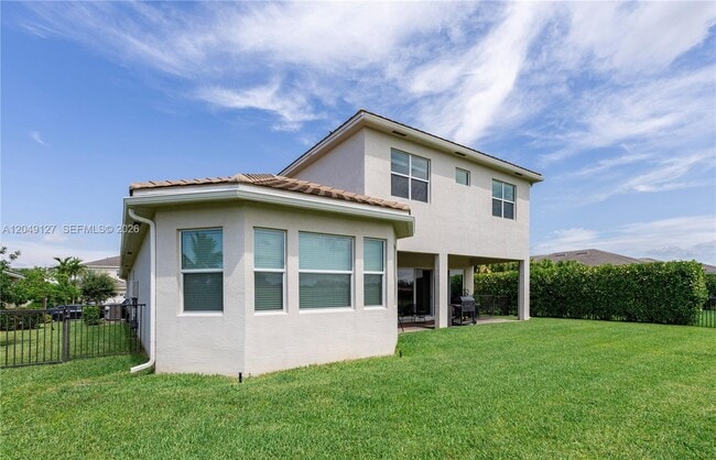 Building Photo - 5850 Whippoorwill Cir