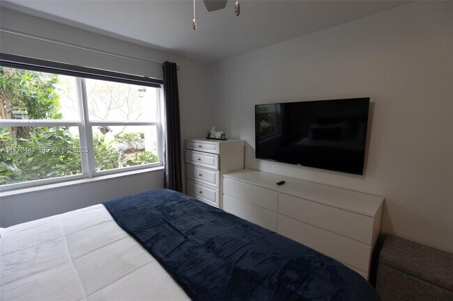 Building Photo - 1501 S Ocean Blvd