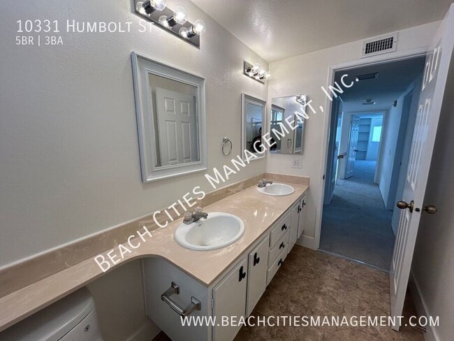 Building Photo - 10331 Humbolt St