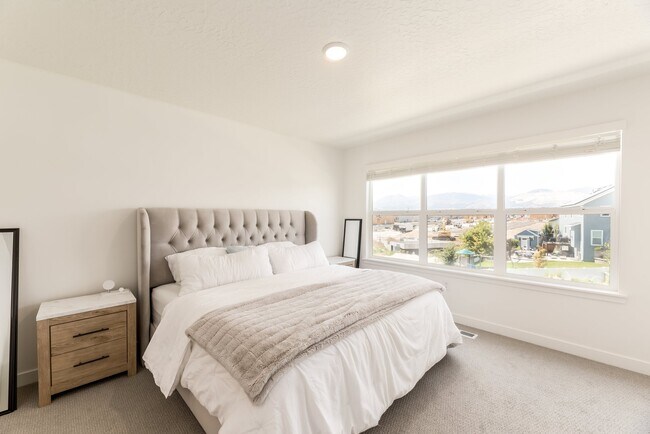 Building Photo - 12996 S Spook Gulch Ct