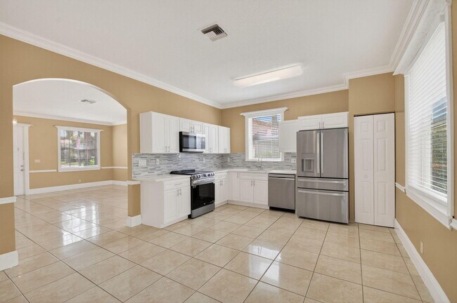 Building Photo - 1756 Pierside Cir