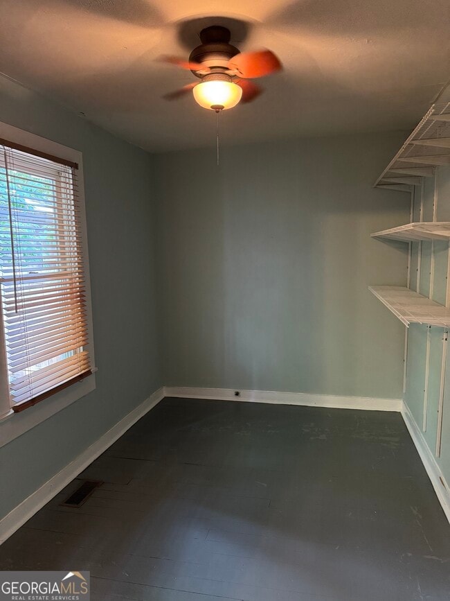 Building Photo - 820 Reese St