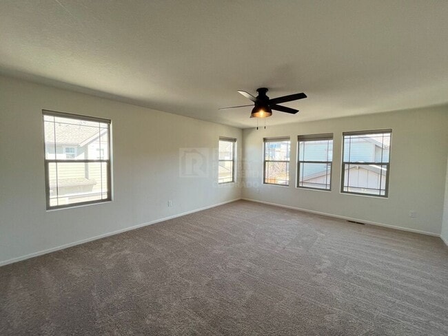 Building Photo - 5873 N Geneva St