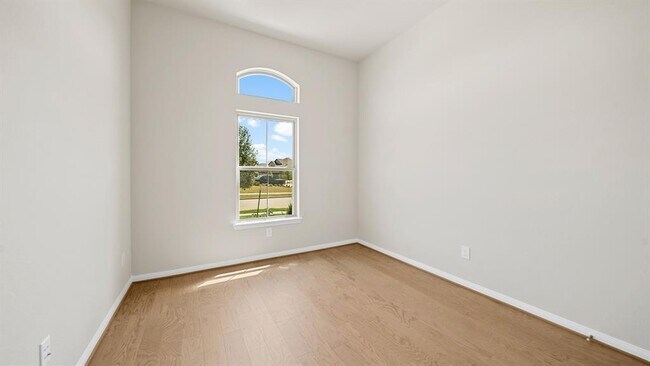 Building Photo - 1907 Meadow Trail Dr
