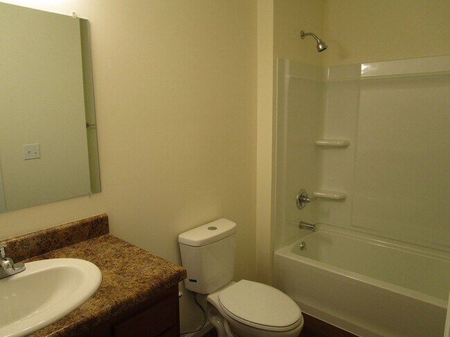 Building Photo - 2432-2434 Calder Ct.