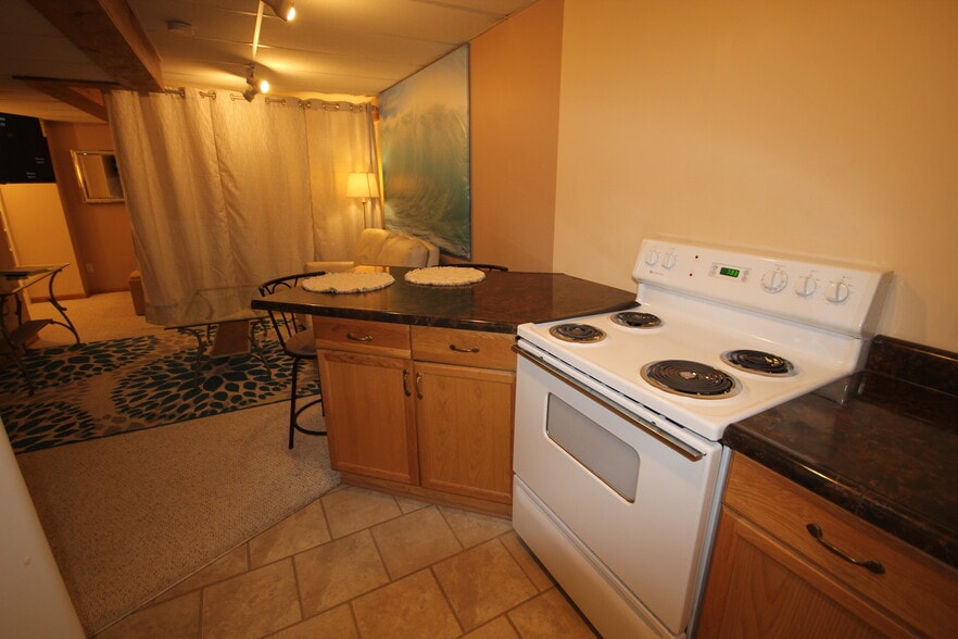 Building Photo - 289 Lionel Ln