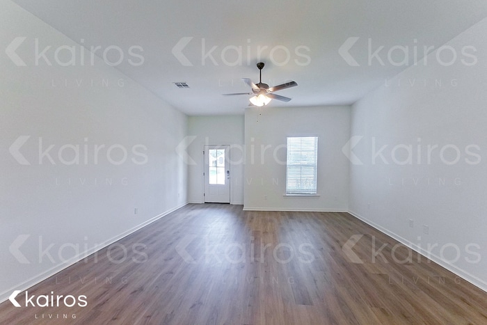 Building Photo - 101 Teddy Ln