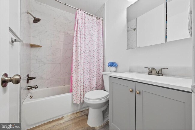 Building Photo - 12462 Skipper Cir