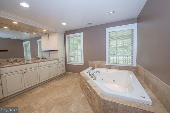 Building Photo - 2083 Welsh Valley Rd