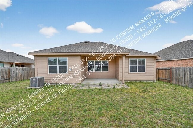 Building Photo - 2126 Redbud Dr