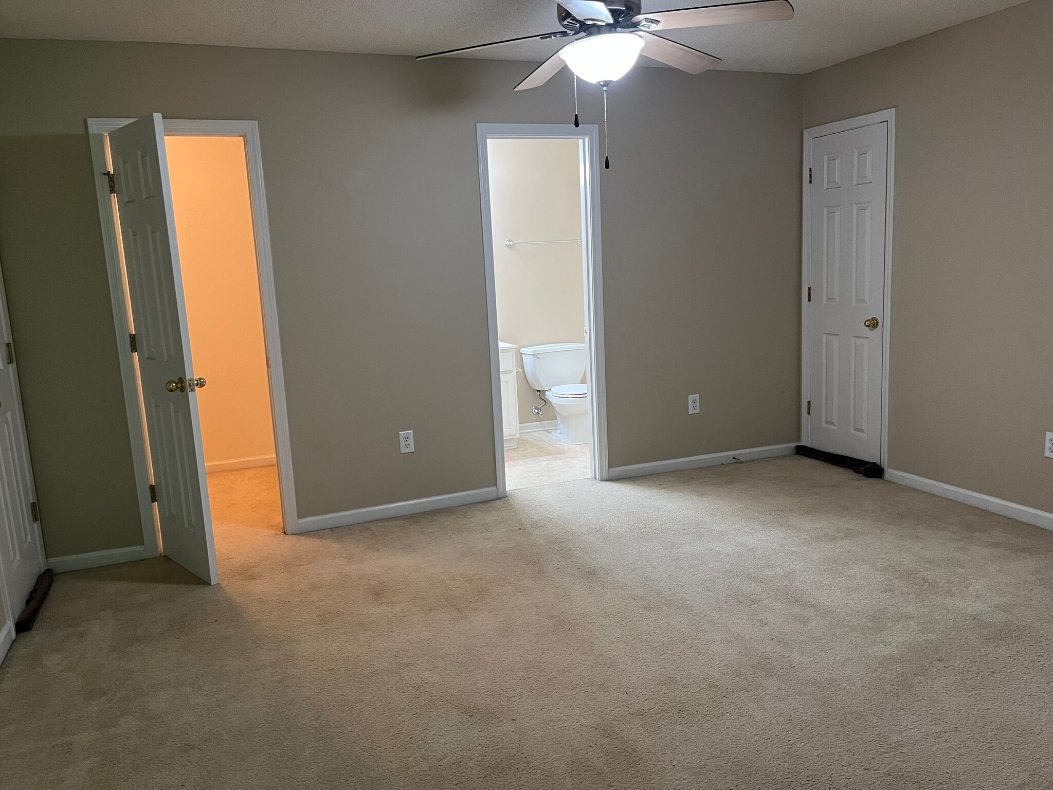 Building Photo - 1305 Cedar Shoals Dr