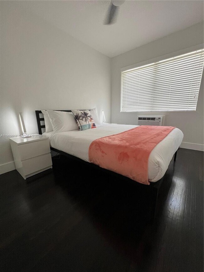 Building Photo - 620 Jefferson Ave