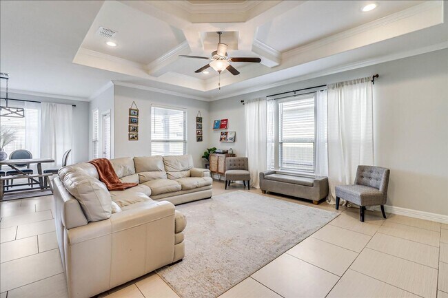 Building Photo - 7618 Quartz Dr