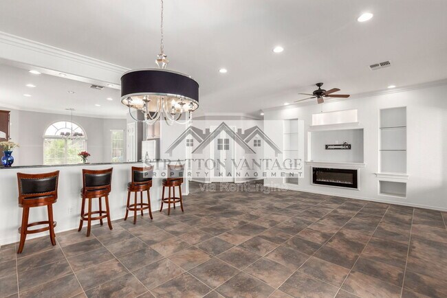 Building Photo - 7150 W Heritage Way