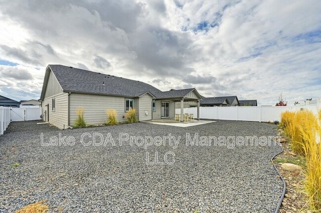 Building Photo - 12335 Gipper Loop