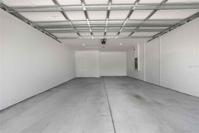 Building Photo - 7539 SW 64th St Rd