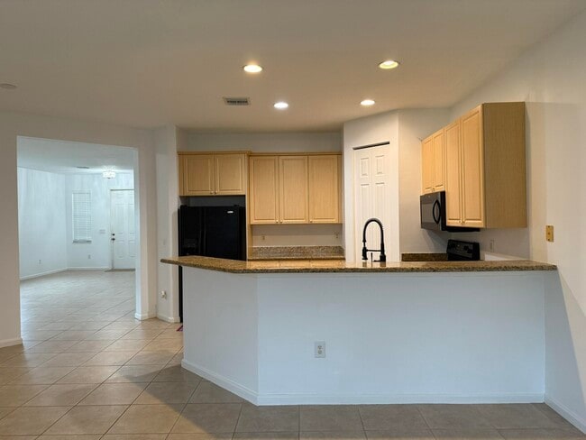 Building Photo - 2100 Mariner Bay Blvd