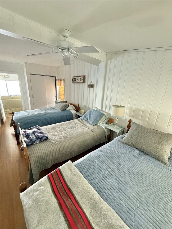 Building Photo - 28 Beach St