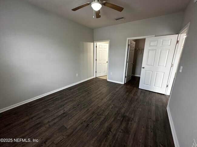 Building Photo - 4991 Key Lime Dr