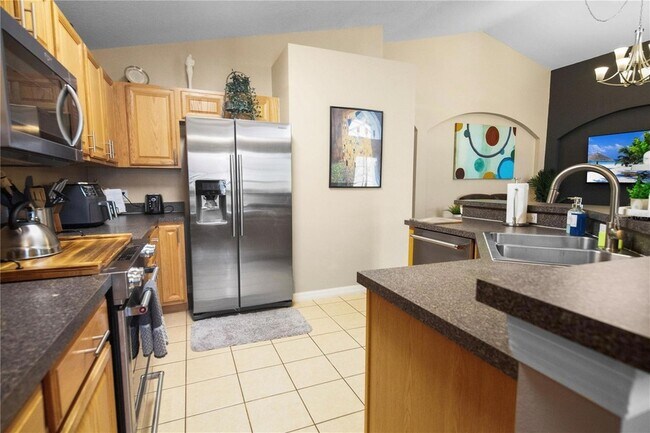 Building Photo - 236 Lancaster Dr