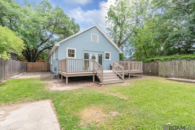 Building Photo - 314 Bedford Dr
