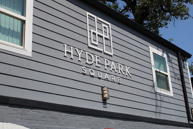 Building Photo - Spacious One-Bedroom at Hyde Park Square