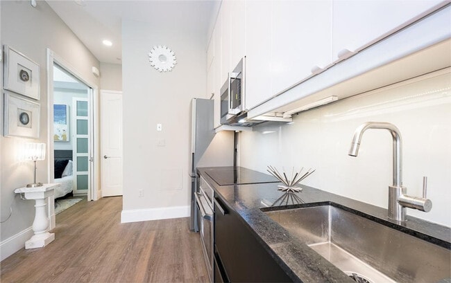 Building Photo - 1521 Corcoran St NW