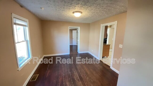 Building Photo - 1219 Azel Ave