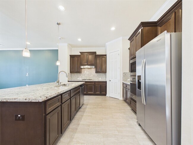 Building Photo - 10606 Shadow Elm Ct