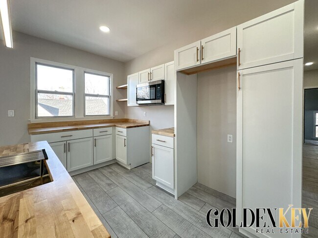 Building Photo - 3854-3831 31st St