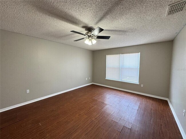 Building Photo - 10 Sawfish Ln