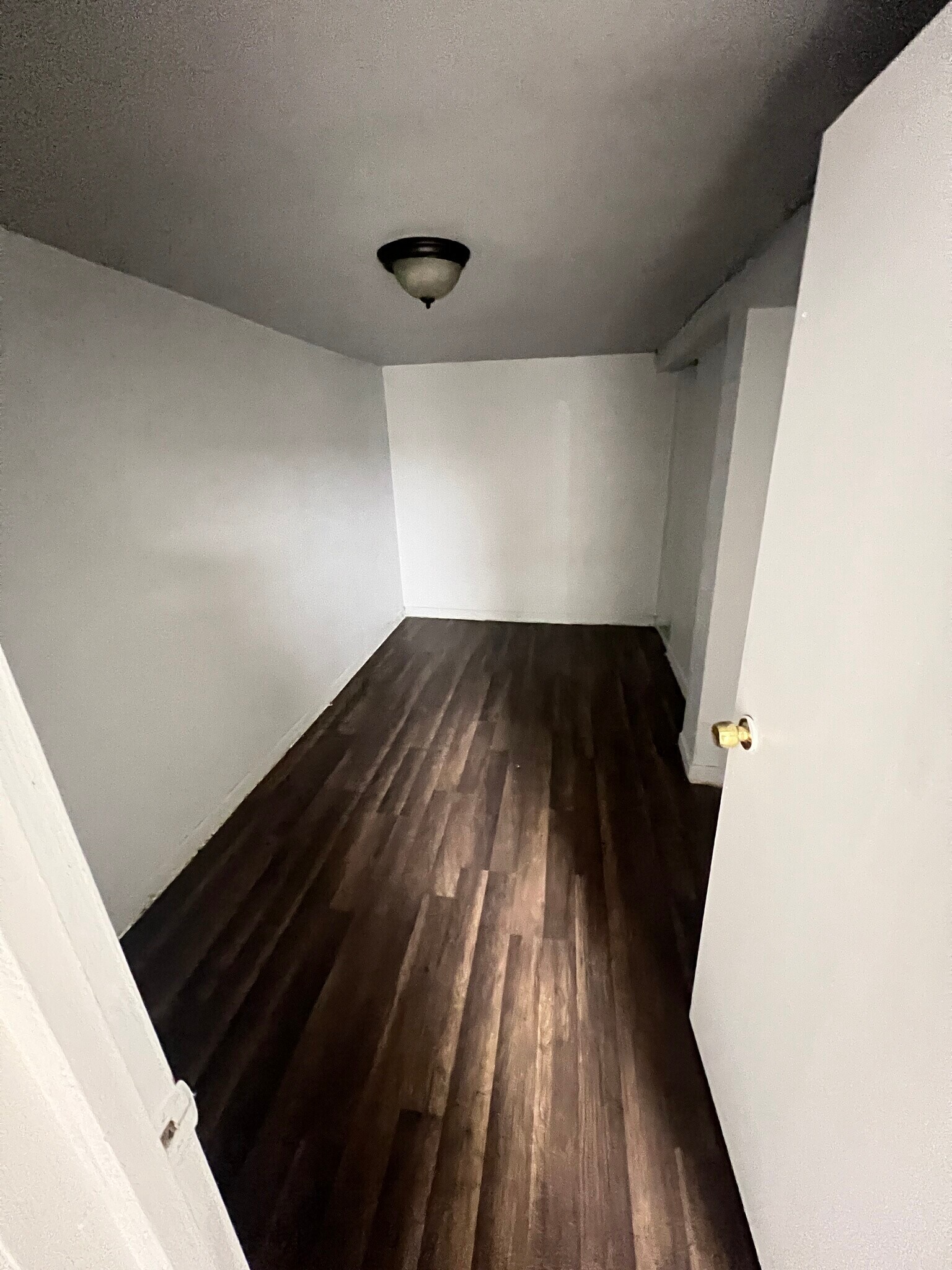 Building Photo - 3139 W Pershing Rd