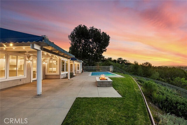 Building Photo - 2309 Skyline Dr