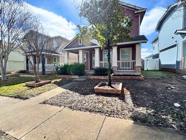 Building Photo - 716 Alamo Plaza Dr