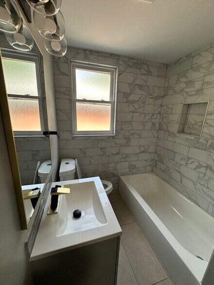 Building Photo - 3828 Nelson Dr