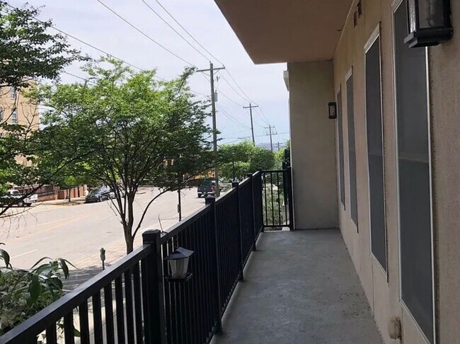 Building Photo - USC Campus/Downtown- Fully Furnished