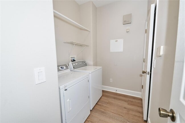 Building Photo - 23903 Sardinia Dr