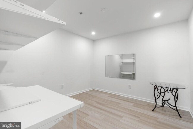 Building Photo - 310 Mackintosh Rd