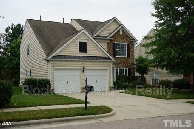 Building Photo - 410 Euphoria Cir