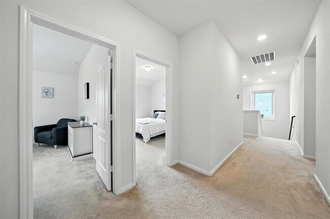 Building Photo - 15410 Rosehill Summit Ln