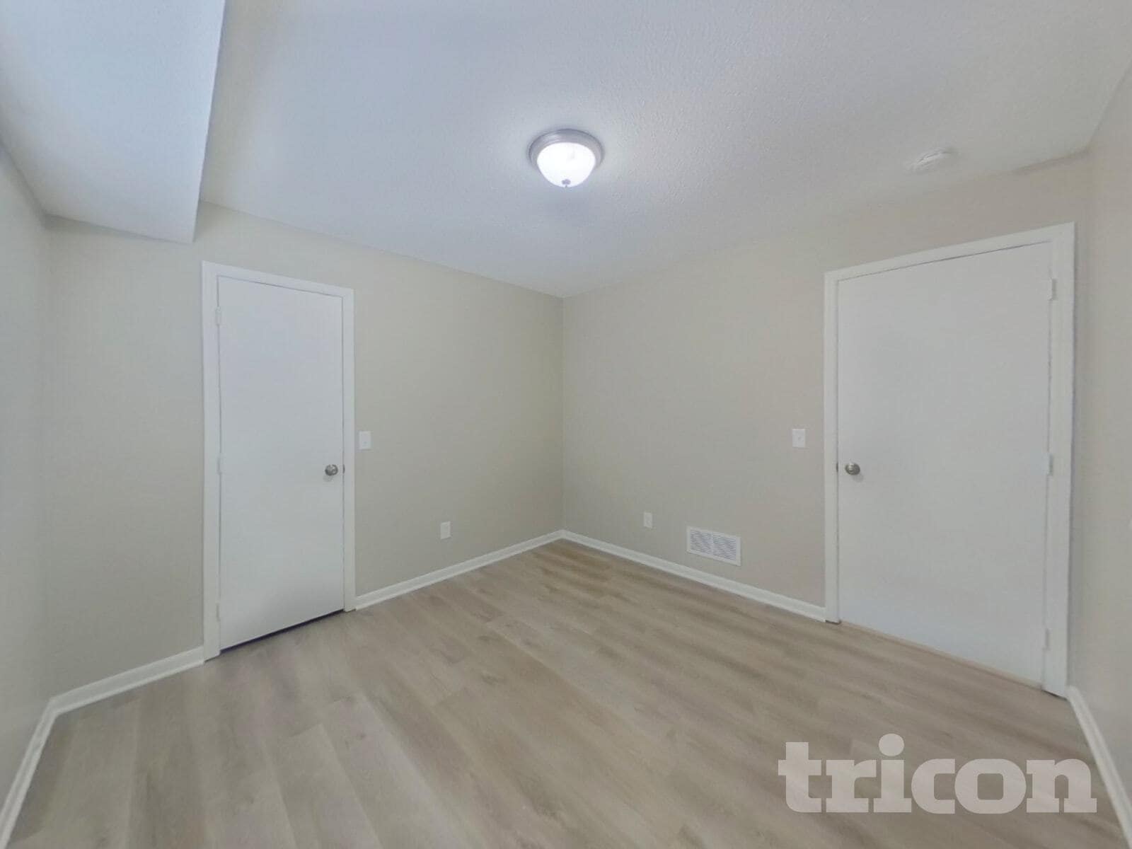 Building Photo - 14098 Yosemite Ave S