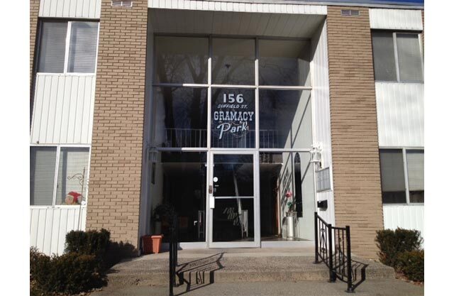 Building Photo - 156 Suffield St