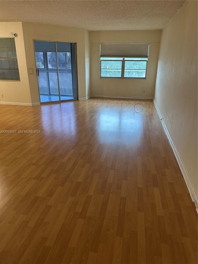 Building Photo - 1000 SW 128th Terrace