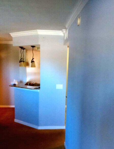 Primary Photo - 2025 E Campbell Ave