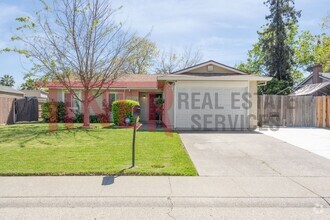 Building Photo - Sylvan Park 3 Bedroom Home with Large Yard...