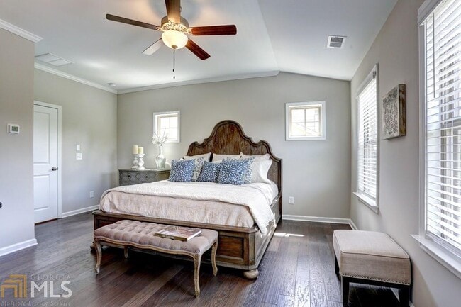 Building Photo - 10120 Windalier Way