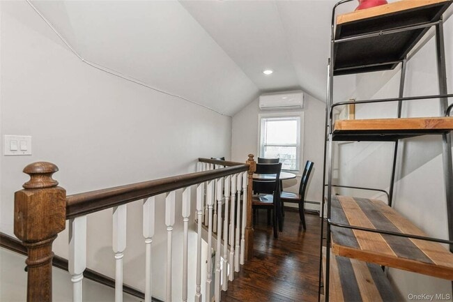 Building Photo - 39 Bay Shore Ave